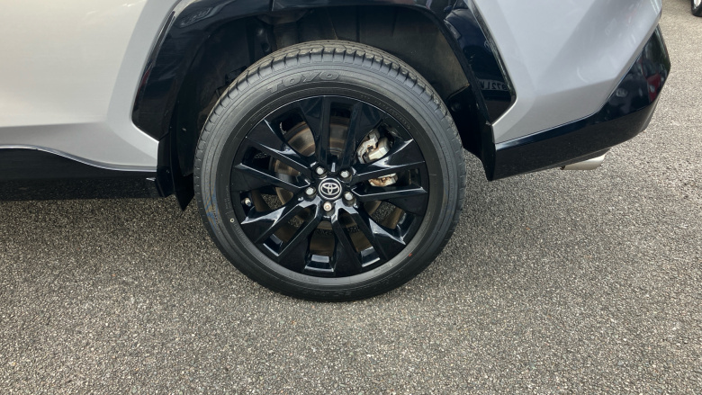 Toyota RAV4 2.5 VVT-i Hybrid Dynamic 5dr CVT 2WD Hybrid Estate